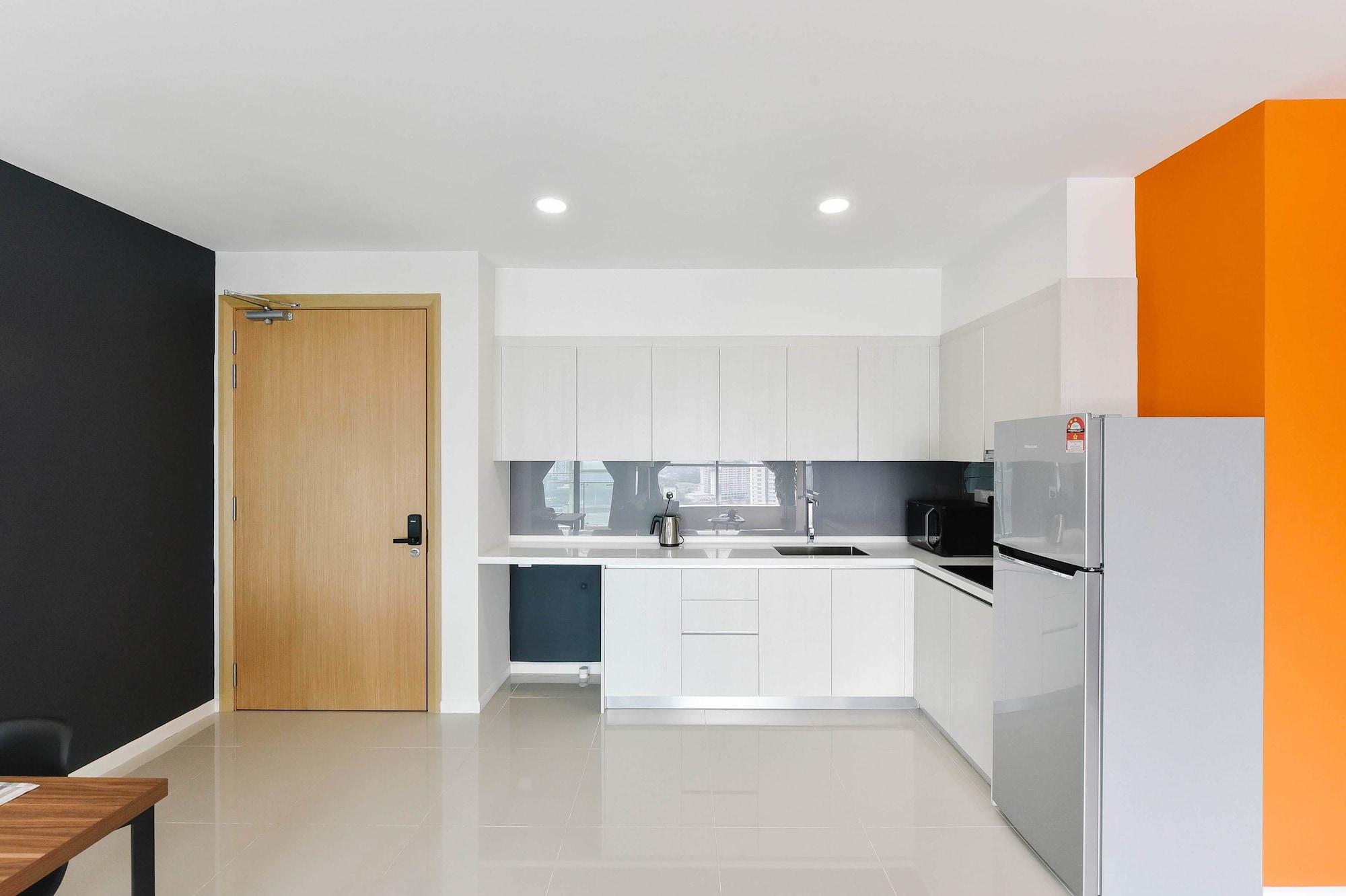 Suasana Private Suites By Subhome Джохор Бахру Екстериор снимка