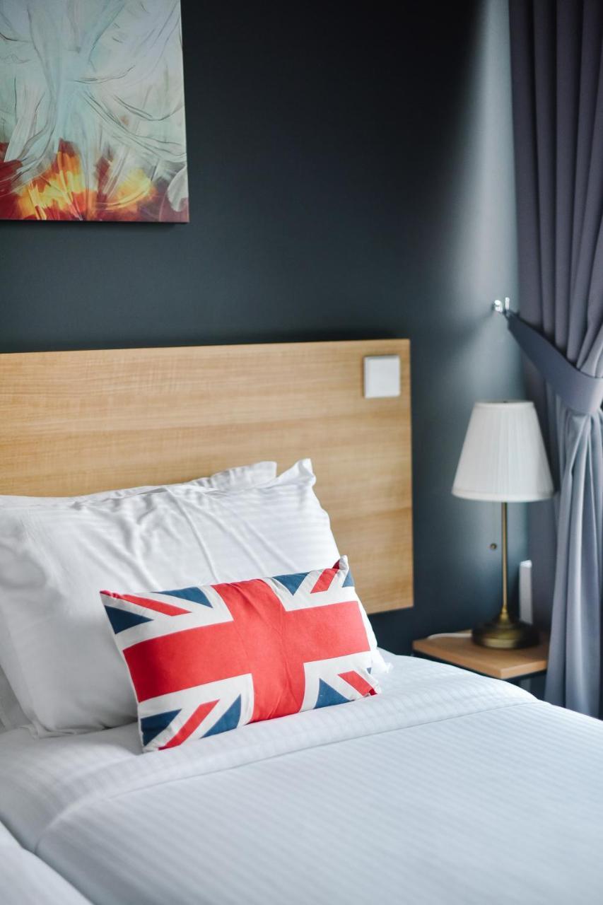 Suasana Private Suites By Subhome Джохор Бахру Екстериор снимка